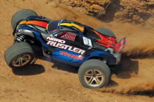 Traxxas Rustler 4x4 Vs Rustler 4x4 VXL - RC Tech Tips