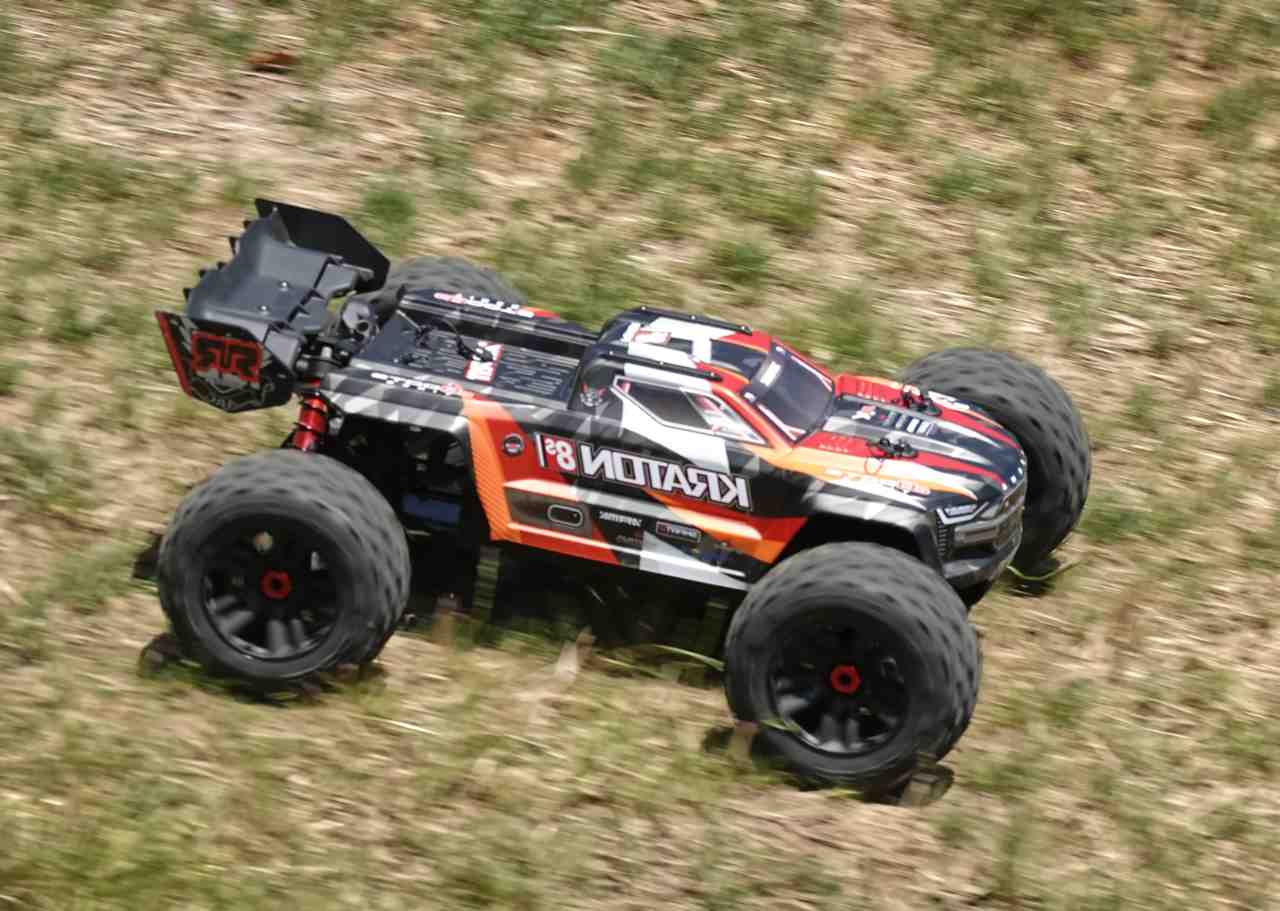 arrma kraton pros and cons feature image