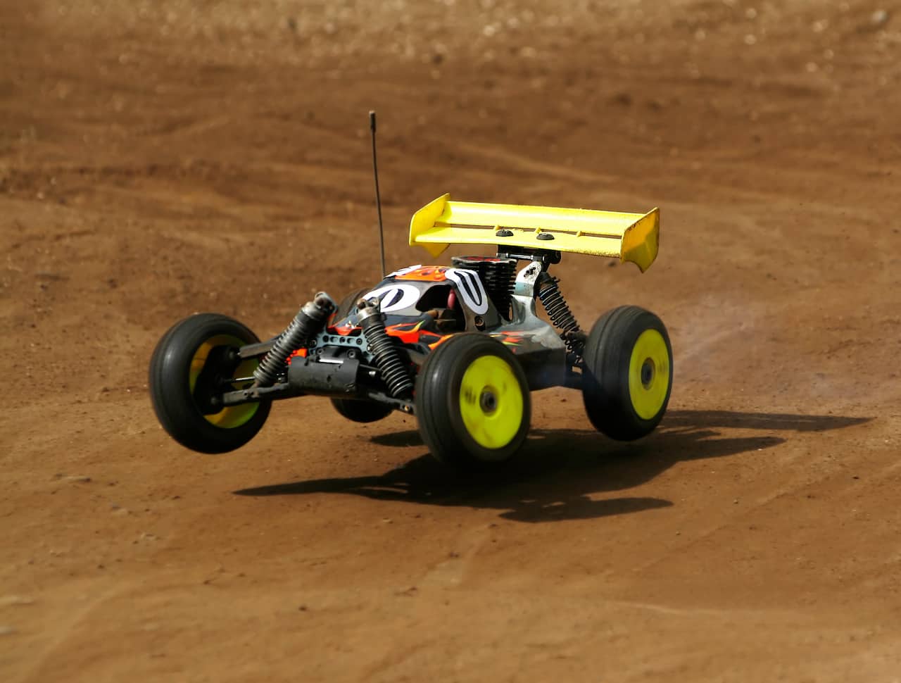 the best ARRMA rc cars for beginners feature image